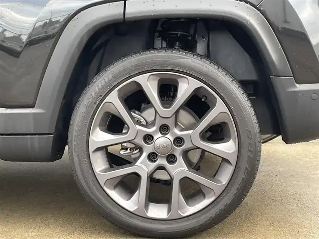 クライスラー・ジープ ジープ コンパス Sモデル 東京都 2021(令3)年 4万km 黒 ４ＷＤ/純正ナビ／ＤＴＶ/Ｂカメラ/黒革シート/シートヒーター/ＥＴＣ/前後ドライブレコーダー/衝突軽減ブレーキ/ＡＣＣ/ＢＳＭ/レーンキープ/パーキングセンサー/ＵＳＢ/ＡＵＸ/ＢＴオーディオ