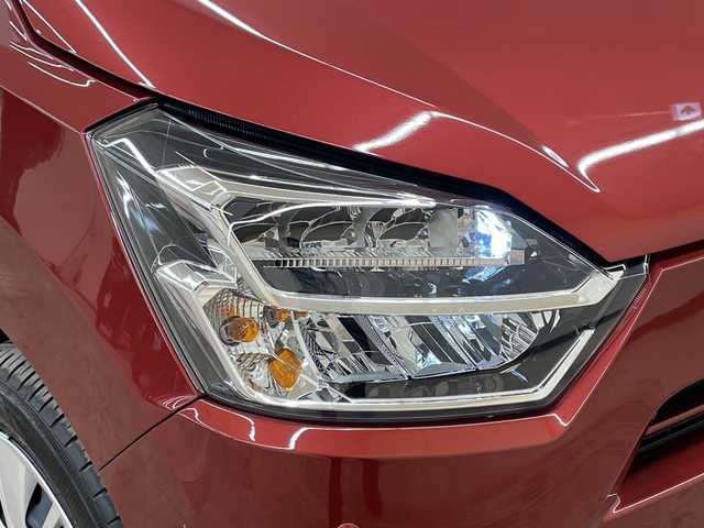 ダイハツ ミラ イース X SAⅢ 道央・札幌 2025(令7)年 0.3万km ファイアークォーツレッドM /オーディオレス//４WD//スマートアシスト車//衝突軽減ブレーキ//オートライト//オートハイビーム//コーナーセンサー//横滑り防止装置//アイドリングストップ//パワーウィンドウ