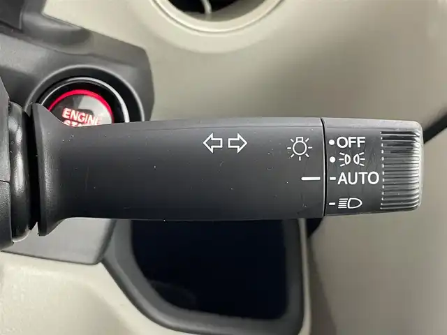 ホンダ Ｎ ＢＯＸ 大分県 2024(令6)年 0.3万km ルナシルバーM ワンオーナー/8インチディスプレイオーディオ/  (VX-240ZFE)/バックカメラ/ステアリングスイッチ/ホンダセンシング/パーキングセンサーシステム/コムテック前後ドライブレコーダー(ZDR035)/左パワースライドドア/右イージークローザー/LEDヘッドライト/オートライト/サンシェードルーフコンソール/シートヒーター(運転席/助手席)/後席ロールサンシェード/チップアップ機能付スライドリヤシート/コルクカラーインパネトレイ/スマートキー×2本/取説&保証書有り