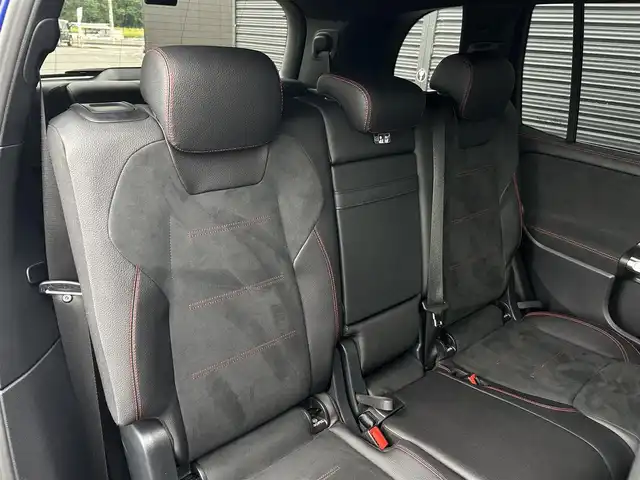 メルセデス・ベンツ Ｍ・ベンツ ＧＬＢ２００ｄ 4マチック AMGライン 茨城県 2021(令3)年 1.4万km 青 4WD/ターボ/純正HDDナビ/ (フルセグTV/Bluetooth/USB)/全方位カメラ/ビルトインETC2.0/前後純正ドライブレコーダー/ハーフレザーシート/前席メモリ機能付きパワーシート/前席シートヒーター/パワーバックドア【フットトランクオープナー】/レーダーセーフティーパッケージ/・アクティブディスタンスアシストディストロニック(全自動再発進機能付)/・アクティブステアリングアシスト/・アクティブレーンチェンジングアシスト/・アクティブブレーキアシスト(歩行者/飛び出し検知機能付)/・PRE-SAFE/・緊急回避補助システム/・渋滞時緊急ブレーキ機能/・アクティブブラインドスポットアシスト/・アクティブレーンキーピングアシスト/・リアCPA(被害軽減ブレーキ付後方衝突警告システム)/・トラフィックサインアシスト/オートマチックハイビーム/ダウンヒルアシストコントロール/横滑り防止装置/純正19インチアルミホイール/スマートキー/純正LEDヘッドライト/パドルシフト/カーテンエアバック/スペアキー1本/保証書/取扱説明書