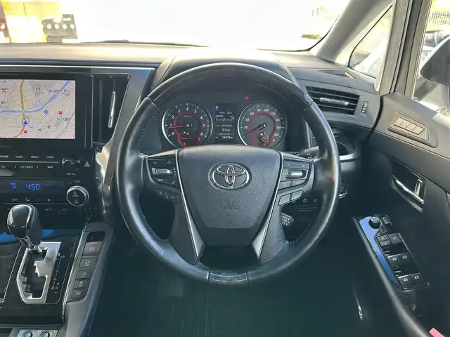 トヨタ ヴェルファイア Z Gエディション 岩手県 2020(令2)年 5.5万km ホワイトパールクリスタルシャイン トヨタセーフティセンス　/純正ディーラーOPナビ　/純正DVDデッキ/純正１２型後席モニター　/バックカメラ　/両側パワースライドドア　/パワーバックドア　/黒レザーシート　/前席パワーシート　/デジタルインナーミラー　/シートベンチレーション　/ハンドルヒーター/スマホ充電/ウッドコンビステアリング/レーダークルーズコントロール/ナビステアリングスイッチ/フロントワイパーデアイサー/オートライト/オートハイビーム/フォグランプ/ビルトインETC/コーナーセンサー/保証書　取説　ナビ取説
