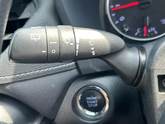 トヨタ ＲＡＶ４ X 熊本県 2020(令2)年 8.5万km アティチュードブラックマイカ 衝突軽減ブレーキ/レーンキープアシスト/プッシュスタート/社外ナビ/（CD・DVD・フルセグTV・BTオーディオ・SD）/バックカメラ/ETC/ドライブレコーダー/純正17インチAW/レーダークルーズ/LEDヘッドライト/オートライト/ルーフレール/前後コーナーセンサー/横滑り防止装置/ウィンカーミラー/フロアマット/ドアバイザー/新車保証書/取扱説明書/スマートスペアキー×1本