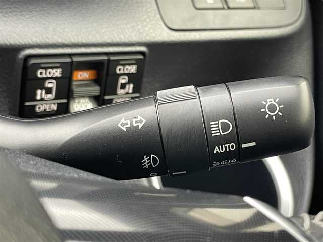 トヨタ シエンタ ハイブリッド G セーフティエディションⅡ 宮城県 2021(令3)年 2.2万km ホワイトパールクリスタルシャイン 純正９型ナビ【NSZT-Y68T】/モデリスタエアロ　/両側パワースライドドア　/前席シートヒーター　/クリアランスソナー /ステアリングヒーター　/バックモニター　/プリクラッシュセーフティ　/レーンディパーチャーアラート　/オートマチックハイビーム　/レーダークルーズコントロール/LEDヘッドランプ/フォグランプ/前後ドライブレコーダー /禁煙車/ワンオーナー