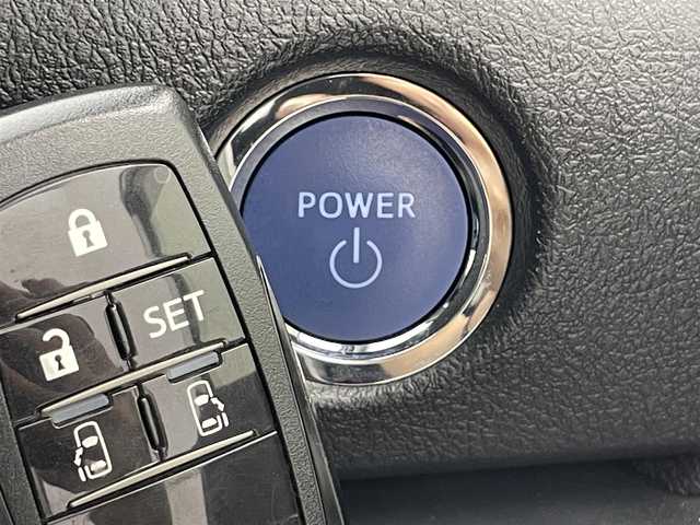 トヨタ シエンタ ハイブリッド G セーフティエディションⅡ 宮城県 2021(令3)年 2.2万km ホワイトパールクリスタルシャイン 純正９型ナビ【NSZT-Y68T】/モデリスタエアロ　/両側パワースライドドア　/前席シートヒーター　/クリアランスソナー /ステアリングヒーター　/バックモニター　/プリクラッシュセーフティ　/レーンディパーチャーアラート　/オートマチックハイビーム　/レーダークルーズコントロール/LEDヘッドランプ/フォグランプ/前後ドライブレコーダー /禁煙車/ワンオーナー