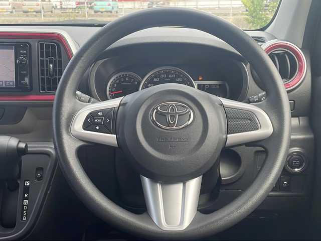 トヨタ パッソ モーダ　S 山口県 2016(平28)年 6.7万km ブラックマイカメタリック/ファイアークォーツレッドメタリック 純正７型ナビ/バックカメラ/プッシュスタート/フルセグTV/コーナーセンサー/モデリスタ１４インチホイール/アイドリングストップ/横滑り防止装置/衝突被害軽減ブレーキ/前方ドライブレコーダー/ETC