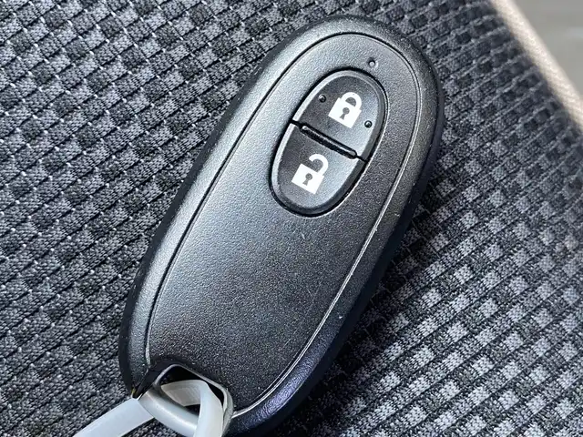 スズキ ラパン X セレクション 青森県 2013(平25)年 7万km ミステリアスバイオレットパール ４WD/社外ナビ/ワンセグテレビ/シートヒーター/プッシュスタート/純正14インチAW/HIDヘッドライト/オートエアコン/保証書/取説書