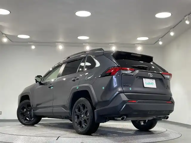トヨタ ＲＡＶ４ アドベンチャー オフロードPKG 愛知県 2021(令3)年 3.5万km グレーメタリック 純正９インチディスプレイナビ　/(Bluetooth/フルセグＴＶ/FM/AM/Miracat)　/トヨタセーフティセンス　/　　-プリクラッシュセーフティ/　　-レーダクルーズコントロール　/　　-レーントレーニングアシスト/　　-オートマチックハイビーム/　　-ロードサインアシスト/ビルトインＥＴＣ　/バックモニター　/ドライブレコーダー　/ブラインドスポットモニター　/クリアランスソナー/運転席パワーシート/ＵＳＢ接続　/ＬＥＤヘッドライト/LEDフォグランプ