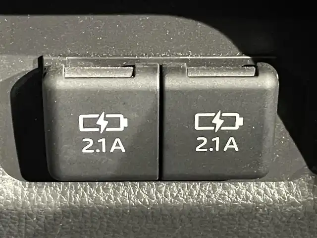トヨタ ＲＡＶ４ アドベンチャー オフロードPKG 愛知県 2021(令3)年 3.5万km グレーメタリック 純正９インチディスプレイナビ　/(Bluetooth/フルセグＴＶ/FM/AM/Miracat)　/トヨタセーフティセンス　/　　-プリクラッシュセーフティ/　　-レーダクルーズコントロール　/　　-レーントレーニングアシスト/　　-オートマチックハイビーム/　　-ロードサインアシスト/ビルトインＥＴＣ　/バックモニター　/ドライブレコーダー　/ブラインドスポットモニター　/クリアランスソナー/運転席パワーシート/ＵＳＢ接続　/ＬＥＤヘッドライト/LEDフォグランプ