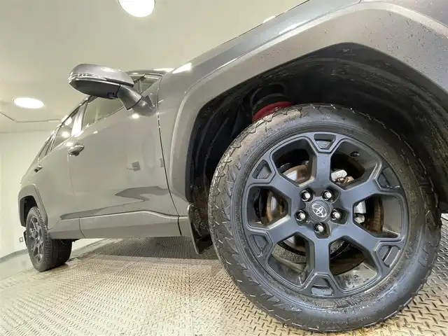 トヨタ ＲＡＶ４ アドベンチャー オフロードPKG 愛知県 2021(令3)年 3.5万km グレーメタリック 純正９インチディスプレイナビ　/(Bluetooth/フルセグＴＶ/FM/AM/Miracat)　/トヨタセーフティセンス　/　　-プリクラッシュセーフティ/　　-レーダクルーズコントロール　/　　-レーントレーニングアシスト/　　-オートマチックハイビーム/　　-ロードサインアシスト/ビルトインＥＴＣ　/バックモニター　/ドライブレコーダー　/ブラインドスポットモニター　/クリアランスソナー/運転席パワーシート/ＵＳＢ接続　/ＬＥＤヘッドライト/LEDフォグランプ
