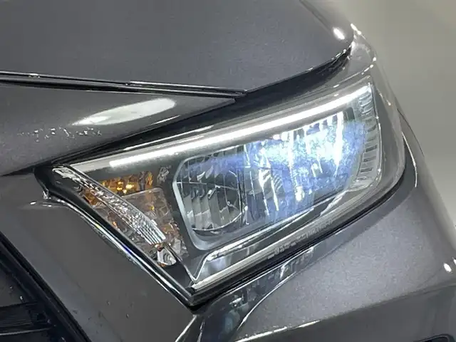 トヨタ ＲＡＶ４ アドベンチャー オフロードPKG 愛知県 2021(令3)年 3.5万km グレーメタリック 純正９インチディスプレイナビ　/(Bluetooth/フルセグＴＶ/FM/AM/Miracat)　/トヨタセーフティセンス　/　　-プリクラッシュセーフティ/　　-レーダクルーズコントロール　/　　-レーントレーニングアシスト/　　-オートマチックハイビーム/　　-ロードサインアシスト/ビルトインＥＴＣ　/バックモニター　/ドライブレコーダー　/ブラインドスポットモニター　/クリアランスソナー/運転席パワーシート/ＵＳＢ接続　/ＬＥＤヘッドライト/LEDフォグランプ