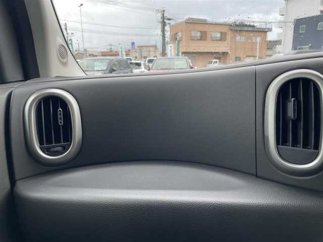 日産 キューブ ライダー 福岡県 2016(平28)年 4.6万km ブリリアントホワイトパール ABS/横滑り防止装置/盗難防止装置/車外バックカメラ/AAC/BT/ミュージックプレイヤー接続(iPod)/純正フロアマット/Wエアバッグ/LEDヘッドライト