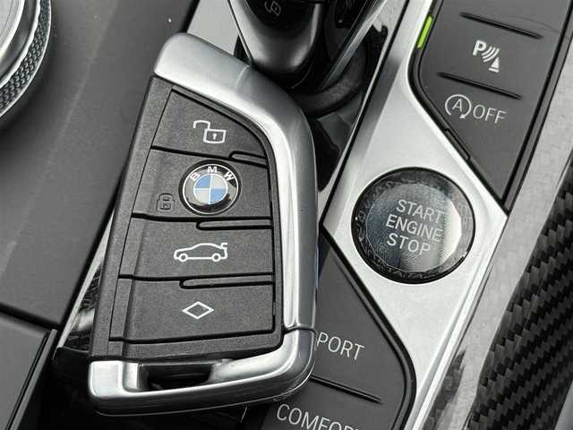 ＢＭＷ ３２０ｄ xDrive ツーリング Mスポーツ 静岡県 2020(令2)年 4.9万km アルピンホワイトⅢ アダプティブクルーズコントロール/コンフォートパッケージ/・オートマチック・トランク・リッド・オペレーション/・ストレージ・パッケージ/・HiFiスピーカー・システム（205W、10スピーカー）/オプション19インチアルミホイール/純正ナビ/（Bluetooth/USB）/ハーフレザーシート/バックカメラ/ドライビングアシストプロ/ハンズオフ機能/パワーシート/シートヒーター/前後ドライブレコーダー/ETC2/0
