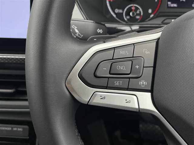 フォルクスワーゲン ＶＷ Ｔ－クロス TSI アクティブ 三重県 2023(令5)年 1.2万km グレー DiscoverProナビ/バックカメラ/AppleCarPlay/AndroidAuto/純正16インチアルミ/ETC車載器　/LEDヘッドライト/オートライト/フロントアシスト/エンジンプッシュスタート/スマートキー/純正フロアマット/保証書/取扱説明書/スペアキー1本