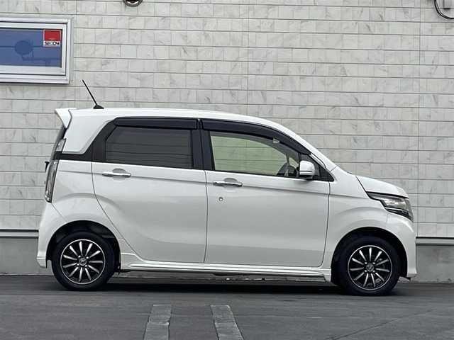 ホンダ Ｎ ＷＧＮ カスタム G ターボパッケージ 長野県 2017(平29)年 5.1万km 白 (株)IDOMが運営する【じしゃロン長野店】の自社ローン専用車両になります/こちらは現金またはオートローンご利用時の価格です。自社ローンご希望の方は別途その旨お申付け下さい./社外ナビ　（CD/BT）/ワンセグTV/クルーズコントロール/ステアリングスイッチ/ビルトインETC/運転席助手席シートヒーター/４WD/パドルシフト