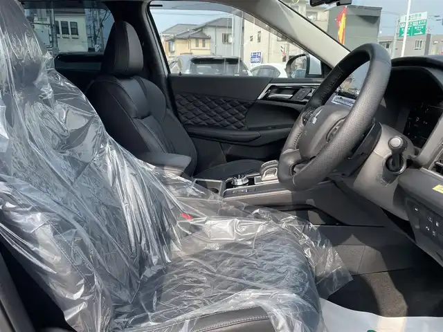 三菱 アウトランダー ＰＨＥＶ G 石川県 2022(令4)年 6.5万km ホワイトダイヤモンド 4WD/ワンオーナー/純正ナビ/フルセグTV/マイパイロット/LEDヘッドライト/レーダーブレーキ/ハーフレザーシート/シートヒーター/パワーバックドア/純正20インチAW/充電ケーブル/スマートキー/100V電源/保証書