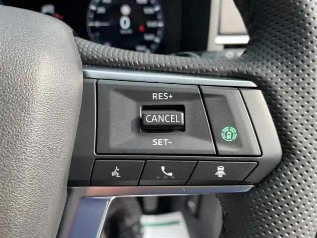三菱 アウトランダー ＰＨＥＶ G 石川県 2022(令4)年 6.5万km ホワイトダイヤモンド 4WD/ワンオーナー/純正ナビ/フルセグTV/マイパイロット/LEDヘッドライト/レーダーブレーキ/ハーフレザーシート/シートヒーター/パワーバックドア/純正20インチAW/充電ケーブル/スマートキー/100V電源/保証書