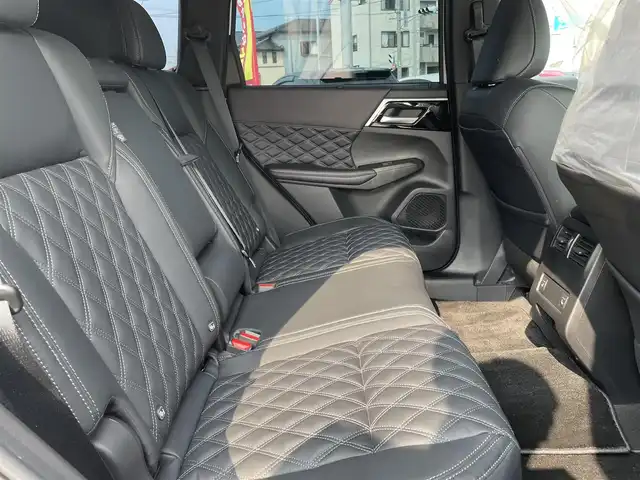 三菱 アウトランダー ＰＨＥＶ G 石川県 2022(令4)年 6.5万km ホワイトダイヤモンド 4WD/ワンオーナー/純正ナビ/フルセグTV/マイパイロット/LEDヘッドライト/レーダーブレーキ/ハーフレザーシート/シートヒーター/パワーバックドア/純正20インチAW/充電ケーブル/スマートキー/100V電源/保証書