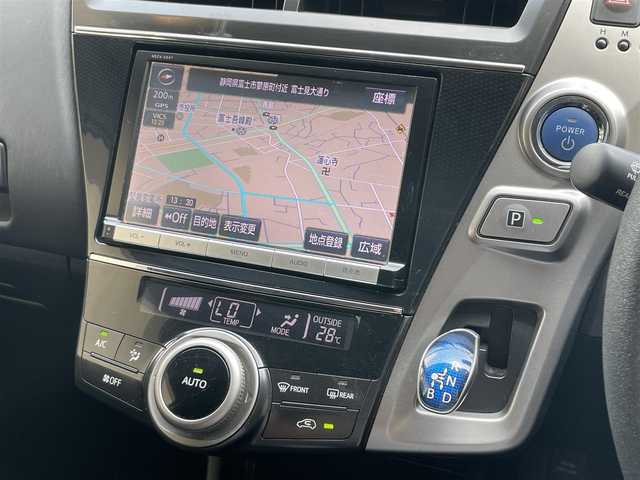 トヨタ プリウス α S 静岡県 2016(平28)年 14.5万km ホワイトパールクリスタルシャイン 純正ナビ　/地デジ　/Ｂカメラ　/ステアリングスイッチ　/オートライト　　/ビルトインＥＴＣ　/ウィンカーミラー　/デンカク　　/ＥＶ　エコ　パワーモード　/スマートキー　　/スペアキー　　/保証書　/取説