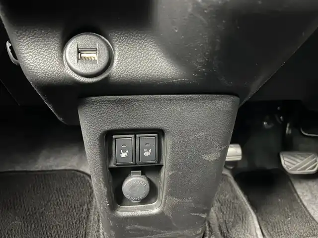 スズキ ハスラー Jスタイル 愛知県 2021(令3)年 3万km ブルーイッシュブラックパール 4WD/純正ナビ/Bluetooth/全方位カメラ/フルセグTV/Apple CarPlay/Android Auto/スズキセーフティーサポート/衝突被害軽減システム/レーンキープアシスト/コーナーセンサー/横滑り防止装置/ダウンヒルアシストコントロール/スノーモード/グリップコントロール/オートマチックハイビーム/オートライト/LEDヘッドライト/LEDフォグランプ/シートヒーター/純正AW/ETC/社外フロアマット/スマートキー/ドアバイザー/後席テーブル