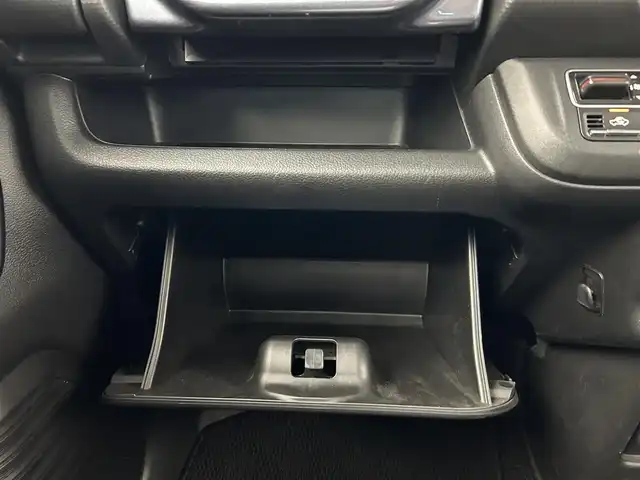スズキ ハスラー Jスタイル 愛知県 2021(令3)年 3万km ブルーイッシュブラックパール 4WD/純正ナビ/Bluetooth/全方位カメラ/フルセグTV/Apple CarPlay/Android Auto/スズキセーフティーサポート/衝突被害軽減システム/レーンキープアシスト/コーナーセンサー/横滑り防止装置/ダウンヒルアシストコントロール/スノーモード/グリップコントロール/オートマチックハイビーム/オートライト/LEDヘッドライト/LEDフォグランプ/シートヒーター/純正AW/ETC/社外フロアマット/スマートキー/ドアバイザー/後席テーブル