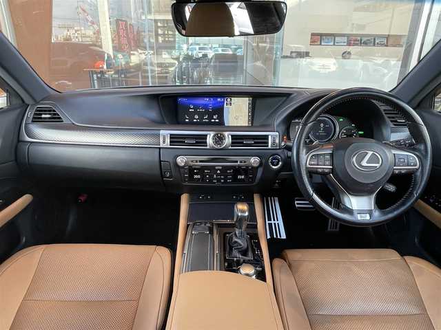 レクサス ＧＳ 450h Fスポーツ 鹿児島県 2016(平28)年 5.5万km ソニックチタニウム 純正ナビ/バックカメラ/フルセグTV/純正CD/DVD再生可能/マークレビンソンオーディオ/Bluetoothオーディオ/追従型クルーズコントロール/パドルシフト/レーンキープアシスト/衝突軽減ブレーキ/追従型クルーズコントロール/ブラインドスポットモニター/コーナーセンサー/ステアリングヒーター/前席パワーシート/前席シートヒーター/エアシート/純正フロアマット/プッシュスタート/スマートキー/ビルイトンETC2.0/オートマチックハイピーム/純正エンジンスターター/ダウンサス（RS・R Ti2000）/新車時保証書/取扱説明書/記録簿H28.29.30.31.R3.R5.R7有り/スペアキー2本（スマートキー/カードキー）