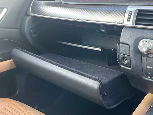 レクサス ＧＳ 450h Fスポーツ 鹿児島県 2016(平28)年 5.5万km ソニックチタニウム 純正ナビ/バックカメラ/フルセグTV/純正CD/DVD再生可能/マークレビンソンオーディオ/Bluetoothオーディオ/追従型クルーズコントロール/パドルシフト/レーンキープアシスト/衝突軽減ブレーキ/追従型クルーズコントロール/ブラインドスポットモニター/コーナーセンサー/ステアリングヒーター/前席パワーシート/前席シートヒーター/エアシート/純正フロアマット/プッシュスタート/スマートキー/ビルイトンETC2.0/オートマチックハイピーム/純正エンジンスターター/ダウンサス（RS・R Ti2000）/新車時保証書/取扱説明書/記録簿H28.29.30.31.R3.R5.R7有り/スペアキー2本（スマートキー/カードキー）