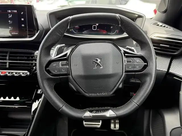 プジョー プジョー ２００８ GT 静岡県 2021(令3)年 2.7万km シルバー ワンオーナー/ハーフレザーシート/BSM/純正ディスプレイオーディオ/(Bluetooth/CarPlay)/360°カメラ/アダプティブクルーズコントロール/レーンキープアシスト/パーキングアシスト/シートヒーター/スマートキー/ETC/フロアマット/純正17インチアルミホイール/フロントフォグランプ/取説/スペアキー