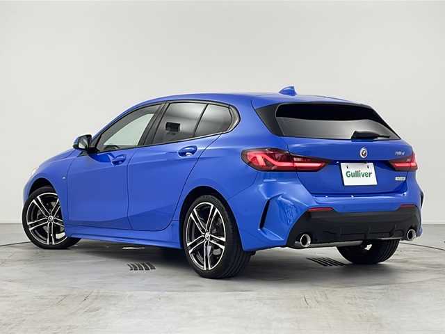ＢＭＷ １１８ｄ 愛知県 2022(令4)年 2.5万km ミサノブルー /禁煙車//正規ディーラー車//純正HDDナビ//FM/AM/BT/Spotify//前後ドライブレコーダー//ワイヤレス充電//ハーフレザーシート//前席パワーシート/D席メモリ付き//ミラー型ETC//LEDオートライト//オートハイビーム//フォグランプ//ウェルカムライト//オートワイパー//電動パーキング//オートホールド//パワーバックドア//革巻きステアリング//ステアリングスイッチ//インテリジェントセーフティ//パーキングアシスト//後退アシスト//ブラインドスポットアシスト//正面衝突警報//車線逸脱警報//車線変更警報//アイドリングストップ//ACC//横滑り防止装置//プッシュスタート//MTモード付AT//Sport/Comfort/Ecopro/モード//トノカバー//純正フロアマット//ISOFIX//保証書/取扱説明書/スペアキーX2