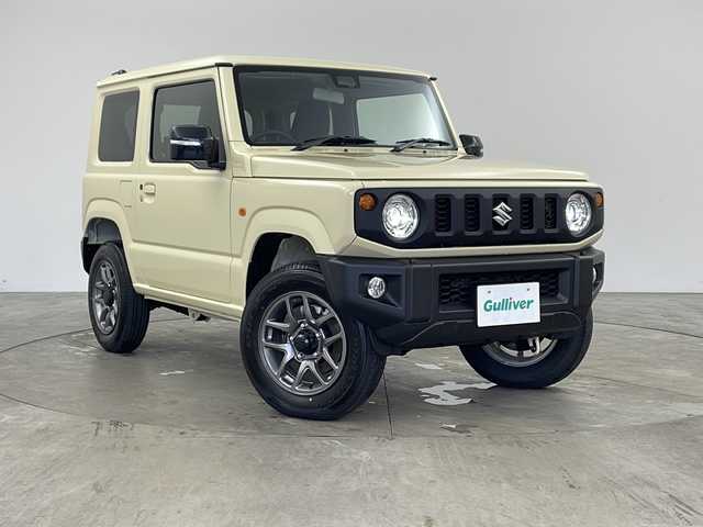 スズキ ジムニー XC 兵庫県 2025(令7)年 0.1千km シフォンアイボリーM ・登録済未使用車/・4WD/・スズキセーフティーサポート/・衝突軽減ブレーキ/・レーンキープアシスト/・前席シートヒーター/・背面タイヤ/・クルーズコントロール/・革巻きステアリング/・コーナーセンサー/・ＬＥＤヘッドライト/・フォグランプ/・オートライト/・ヒルディセントコントロール/・純正15インチアルミホイール/・スマートキー/・プッシュスタート/・ウィンカーミラー/・保証書/・取扱説明書