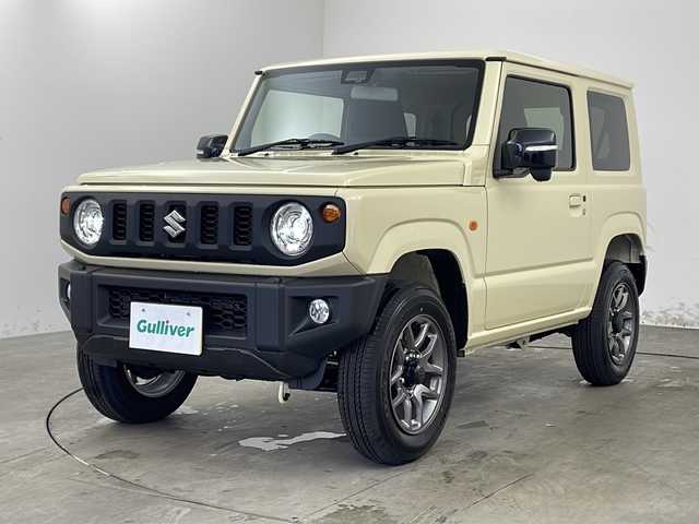 スズキ ジムニー XC 兵庫県 2025(令7)年 0.1千km シフォンアイボリーM ・登録済未使用車/・4WD/・スズキセーフティーサポート/・衝突軽減ブレーキ/・レーンキープアシスト/・前席シートヒーター/・背面タイヤ/・クルーズコントロール/・革巻きステアリング/・コーナーセンサー/・ＬＥＤヘッドライト/・フォグランプ/・オートライト/・ヒルディセントコントロール/・純正15インチアルミホイール/・スマートキー/・プッシュスタート/・ウィンカーミラー/・保証書/・取扱説明書