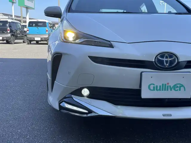 トヨタ プリウス A 青森県 2019(平31)年 8.9万km ホワイトパールクリスタルシャイン ワンオーナー/純正ナビ/BT/DVD/CD//純正アルミホイール/純正フロアマットクルーズコントロール/プッシュスタート/ETC2.0/バックカメラ/アイドリングストップ/クルーズコントロール/モデリスタエアロ/レーンアシスタント/コーナーセンサー/パワーシートD席/オートマチックハイビーム