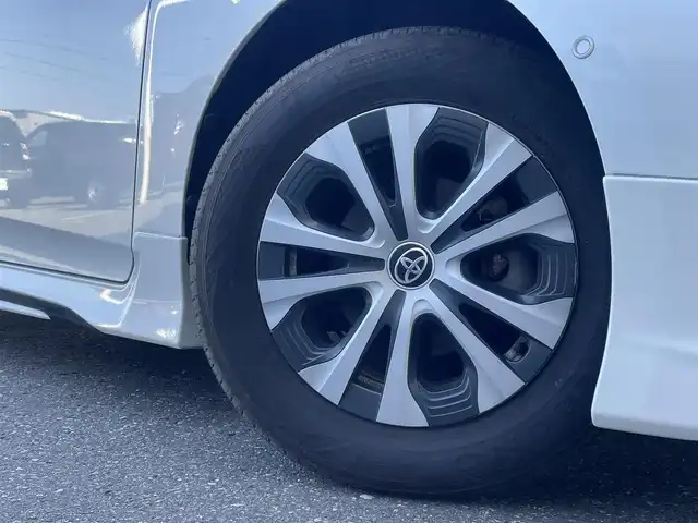 トヨタ プリウス A 青森県 2019(平31)年 8.9万km ホワイトパールクリスタルシャイン ワンオーナー/純正ナビ/BT/DVD/CD//純正アルミホイール/純正フロアマットクルーズコントロール/プッシュスタート/ETC2.0/バックカメラ/アイドリングストップ/クルーズコントロール/モデリスタエアロ/レーンアシスタント/コーナーセンサー/パワーシートD席/オートマチックハイビーム