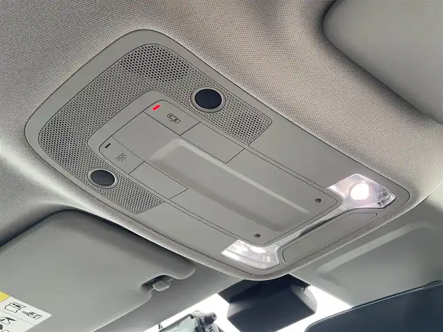 アウディ Ｑ２ 1．0 TFSI スポーツ 山梨県 2017(平29)年 1.6万km パール バーチャルコックピット　/黒皮/シートＨ　/純正ＭＭＩナビ　/フルセグＴＶ　/Ｂｌｕｅｔｏｏｔｈ　/Ｂカメラ　/ドラレコ前後　/ＡＣＣ　/ＬＫＡ　/Ａｕｄｉプレセンス　/Audisideassist/電動リアゲート
