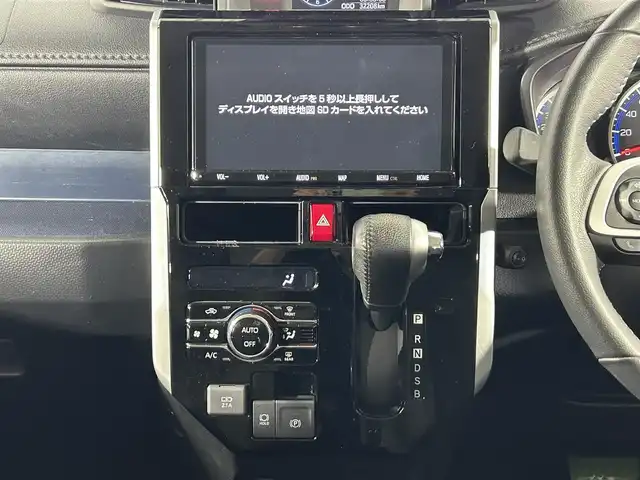 トヨタ ルーミー カスタムG 佐賀県 2020(令2)年 3.3万km ブラックマイカメタリック 純正9インチナビ　/フルセグTV/CD/DVD/Bluetooth/バックカメラ/衝突被害軽減システム/レーダークルーズコントロール/レーンアシスト/先行車発信お知らせ機能/ロードサインアシスト/オートライト/オートマチックハイビーム/LEDヘッドライト/フォグライト/電動パーキング/ブレーキホールド/クリアランスソナー/両側パワースライドドア/運転席・助手席シートヒーター/ＩＳＯＦＩＸ対応/シートバックテーブル/後席サンシェード/純正フロアマット/純正14インチアルミホイール/スマートキー/プッシュスタート