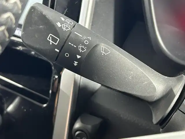 トヨタ ルーミー カスタムG 佐賀県 2020(令2)年 3.3万km ブラックマイカメタリック 純正9インチナビ　/フルセグTV/CD/DVD/Bluetooth/バックカメラ/衝突被害軽減システム/レーダークルーズコントロール/レーンアシスト/先行車発信お知らせ機能/ロードサインアシスト/オートライト/オートマチックハイビーム/LEDヘッドライト/フォグライト/電動パーキング/ブレーキホールド/クリアランスソナー/両側パワースライドドア/運転席・助手席シートヒーター/ＩＳＯＦＩＸ対応/シートバックテーブル/後席サンシェード/純正フロアマット/純正14インチアルミホイール/スマートキー/プッシュスタート