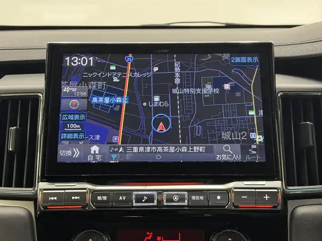 三菱 デリカＤ：５ シャモニー 三重県 2025(令7)年 0.1千km パールⅡ 登録済未使用車/ディーゼル・ターボ/フルタイム4WD/MTモード付インパネ8AT/アルパイン・11インチナビ『ビッグX』EX11NX/（CD/DVD/TV/SD/FM/AM/USB/Bluetooth/外部入力/HDMI/AppleCarPlay/AndroidAuto）/マルチアラウンドモニター/両側オートスライドドア/e-Assist/・衝突被害軽減ブレーキシステム/・車線逸脱警報システム/・レーダークルーズコントロールシステム/・オートハイビーム/・誤発進抑制機能（前進時）/・後側方車両検知警報システム（レーンチェンジアシスト機能付）［BSW/LCA］/・後退時交差車両検知警報システム［RCTA］/装備/・ハーフレザーシート/・キャプテンシート（7人乗り）/・シートヒーター（D/N）/・パワーシート（D6way）/・エレクトリックテールゲート（電動バックドア）/・左右独立オートエアコン/・後席クーラー＆ヒーター/・AC100V電源コンセント（100W）/・オートライト/・LED ヘッドランプ＋フロントフォグランプ/・パドルシフト/・オートワイパー/・純正18inAW/・プッシュスタート/・保/取/・スマートキーx2/・外装色『ホワイトダイヤモンド/ブラックマイカ（W85X42）』/など