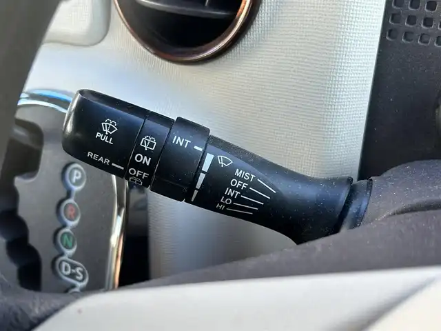 トヨタ ポルテ F アラモード トロワ 千葉県 2016(平28)年 8.7万km シトラスオレンジマイカメタリック 特別仕様車/・スマートエントリーパッケージ/・スーパーUVカットパッケージ/・IR（赤外線）カット機能付きフロントドアガラス/・オート格納機能付きドアミラー/SRSサイドエアバッグ（運転席・助手席）/SRSカーテンシールドエアバッグ（前後席）/ディスチャージヘッドランプ/Toyota Sefety Sense/・プリクラッシュセーフティ/・レーンディパーチャーアラート/・オートマチックハイビーム/純正SDナビ(NSZT-W66T)/・ラジオ/CD/DVD/Bluetooth/フルセグTV/バックカメラ/パワースライドドア/ビルトインETC/アイドリングストップ/先行車発進告知機能/EBD（電子制動力配分制御）付ABS/ブレーキアシスト/横滑り制御機能(VSC)/タイヤ空転抑制機能（TRC）/ドライブスタートコントロール/ヒルスタートアシストコントロール/純正フロアマット/取扱説明書/保証書