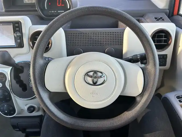 トヨタ ポルテ F アラモード トロワ 千葉県 2016(平28)年 8.7万km シトラスオレンジマイカメタリック 特別仕様車/・スマートエントリーパッケージ/・スーパーUVカットパッケージ/・IR（赤外線）カット機能付きフロントドアガラス/・オート格納機能付きドアミラー/SRSサイドエアバッグ（運転席・助手席）/SRSカーテンシールドエアバッグ（前後席）/ディスチャージヘッドランプ/Toyota Sefety Sense/・プリクラッシュセーフティ/・レーンディパーチャーアラート/・オートマチックハイビーム/純正SDナビ(NSZT-W66T)/・ラジオ/CD/DVD/Bluetooth/フルセグTV/バックカメラ/パワースライドドア/ビルトインETC/アイドリングストップ/先行車発進告知機能/EBD（電子制動力配分制御）付ABS/ブレーキアシスト/横滑り制御機能(VSC)/タイヤ空転抑制機能（TRC）/ドライブスタートコントロール/ヒルスタートアシストコントロール/純正フロアマット/取扱説明書/保証書