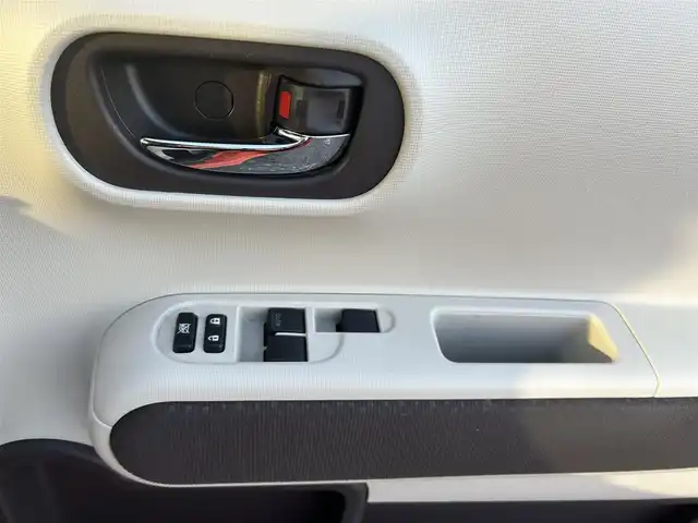 トヨタ ポルテ F アラモード トロワ 千葉県 2016(平28)年 8.7万km シトラスオレンジマイカメタリック 特別仕様車/・スマートエントリーパッケージ/・スーパーUVカットパッケージ/・IR（赤外線）カット機能付きフロントドアガラス/・オート格納機能付きドアミラー/SRSサイドエアバッグ（運転席・助手席）/SRSカーテンシールドエアバッグ（前後席）/ディスチャージヘッドランプ/Toyota Sefety Sense/・プリクラッシュセーフティ/・レーンディパーチャーアラート/・オートマチックハイビーム/純正SDナビ(NSZT-W66T)/・ラジオ/CD/DVD/Bluetooth/フルセグTV/バックカメラ/パワースライドドア/ビルトインETC/アイドリングストップ/先行車発進告知機能/EBD（電子制動力配分制御）付ABS/ブレーキアシスト/横滑り制御機能(VSC)/タイヤ空転抑制機能（TRC）/ドライブスタートコントロール/ヒルスタートアシストコントロール/純正フロアマット/取扱説明書/保証書