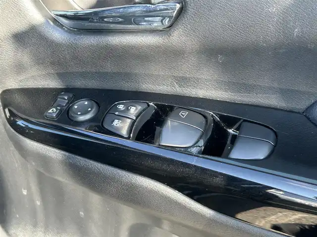 日産 セレナ ニスモ 栃木県 2018(平30)年 7.4万km ダイヤモンドブラック 純正9インチメモリナビ/フルセグTV/DVD/Blu-ray/Bluetooth/USB/MSV/TVキャンセラー/フリップダウンモニター/ETC/ナビ連動ドライブレコーダー/プロパイロット/エマージェンシーブレーキ/踏み間違い衝突防止アシスト/車線逸脱警報/進入禁止標識検知/フロント/バックソナー/セーフティパック/・アラウンドビューモニター　・インテリジェントルームミラー/・インテリジェントパーキングアシスト　・ふらつき警報/・ヒーター付ドアミラー/快適パック/両側ハンズフリーパワースライドドア/LEDヘッドライト/スマートキー×2