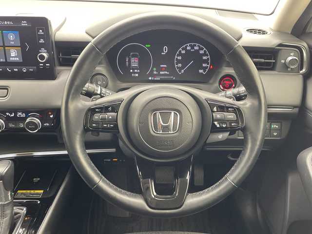 ホンダ ヴェゼル ハイブリッド e:HEV Z 千葉県 2021(令3)年 2.9万km プラチナホワイトパール ホンダコネクトナビ/　Bluetooth/フルセグTV/　Apple car play/Android Auto/ホンダセンシング/レーダークルーズコントロール/レーンキープアシスト/衝突軽減ブレーキ/クリアランスソナー/ブラインドスポットモニター/先行車発進警報/標識認識機能/ダウンヒルアシスト/電動パーキング/オートホールド/オートハイビーム/ハーフレザーシート/前席シートヒーター/ステアリングヒーター/ワイヤレス充電/パワーバックドア/ビルトインETC2.0/前後ドラレコ/LEDライト/フォグランプ/パドルシフト/フロアマット/ドアバイザー/トノカバー