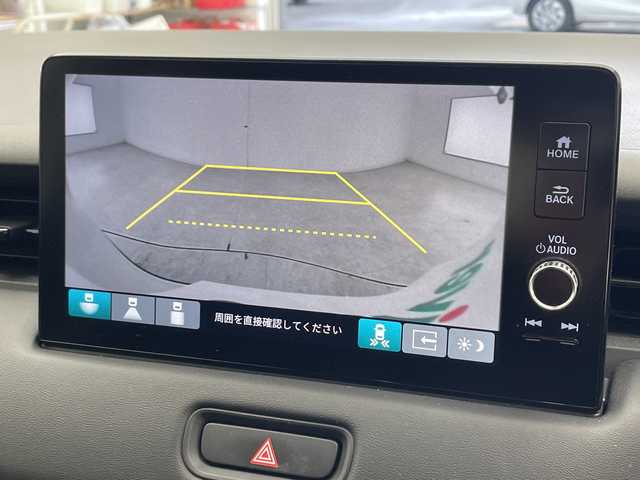 ホンダ ヴェゼル ハイブリッド e:HEV Z 千葉県 2021(令3)年 2.9万km プラチナホワイトパール ホンダコネクトナビ/　Bluetooth/フルセグTV/　Apple car play/Android Auto/ホンダセンシング/レーダークルーズコントロール/レーンキープアシスト/衝突軽減ブレーキ/クリアランスソナー/ブラインドスポットモニター/先行車発進警報/標識認識機能/ダウンヒルアシスト/電動パーキング/オートホールド/オートハイビーム/ハーフレザーシート/前席シートヒーター/ステアリングヒーター/ワイヤレス充電/パワーバックドア/ビルトインETC2.0/前後ドラレコ/LEDライト/フォグランプ/パドルシフト/フロアマット/ドアバイザー/トノカバー