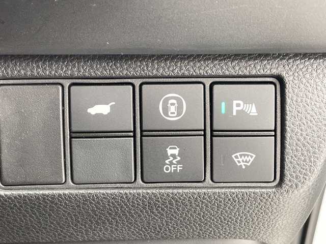 ホンダ ヴェゼル ハイブリッド e:HEV Z 千葉県 2021(令3)年 2.9万km プラチナホワイトパール ホンダコネクトナビ/　Bluetooth/フルセグTV/　Apple car play/Android Auto/ホンダセンシング/レーダークルーズコントロール/レーンキープアシスト/衝突軽減ブレーキ/クリアランスソナー/ブラインドスポットモニター/先行車発進警報/標識認識機能/ダウンヒルアシスト/電動パーキング/オートホールド/オートハイビーム/ハーフレザーシート/前席シートヒーター/ステアリングヒーター/ワイヤレス充電/パワーバックドア/ビルトインETC2.0/前後ドラレコ/LEDライト/フォグランプ/パドルシフト/フロアマット/ドアバイザー/トノカバー