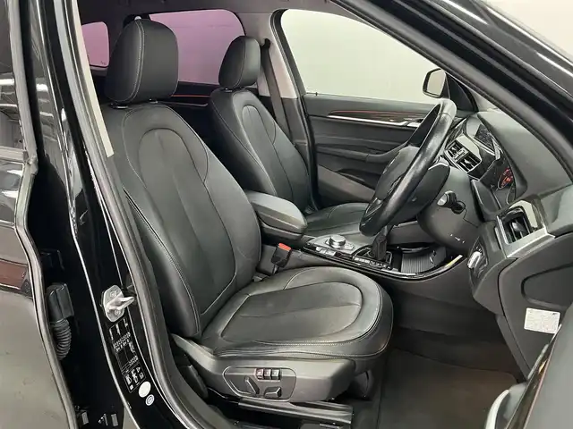 ＢＭＷ Ｘ１ xDrive 20i xライン ハイラインパッケージ 兵庫県 2017(平29)年 5.7万km 黒 純正ナビ/バックカメラ/Bluetooth/フロントシートヒーター/電動フロントシート/ブラックレザーシート/ドライブレコーダー前後カメラ/ETC/レーンキープアシスト/コンフォートアクセス/パワーバックドア/LEDヘッドライト/スペアキー