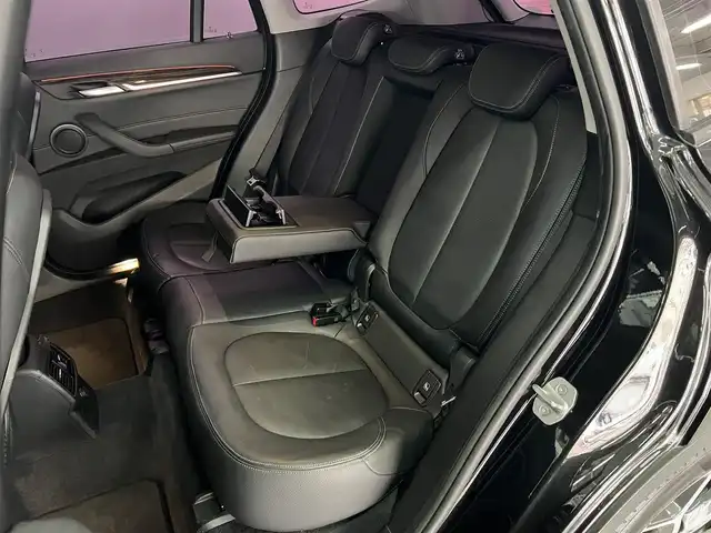 ＢＭＷ Ｘ１ xDrive 20i xライン ハイラインパッケージ 兵庫県 2017(平29)年 5.7万km 黒 純正ナビ/バックカメラ/Bluetooth/フロントシートヒーター/電動フロントシート/ブラックレザーシート/ドライブレコーダー前後カメラ/ETC/レーンキープアシスト/コンフォートアクセス/パワーバックドア/LEDヘッドライト/スペアキー