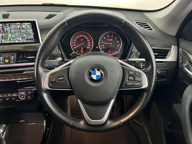ＢＭＷ Ｘ１ xDrive 20i xライン ハイラインパッケージ 兵庫県 2017(平29)年 5.7万km 黒 純正ナビ/バックカメラ/Bluetooth/フロントシートヒーター/電動フロントシート/ブラックレザーシート/ドライブレコーダー前後カメラ/ETC/レーンキープアシスト/コンフォートアクセス/パワーバックドア/LEDヘッドライト/スペアキー