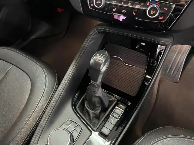 ＢＭＷ Ｘ１ xDrive 20i xライン ハイラインパッケージ 兵庫県 2017(平29)年 5.7万km 黒 純正ナビ/バックカメラ/Bluetooth/フロントシートヒーター/電動フロントシート/ブラックレザーシート/ドライブレコーダー前後カメラ/ETC/レーンキープアシスト/コンフォートアクセス/パワーバックドア/LEDヘッドライト/スペアキー