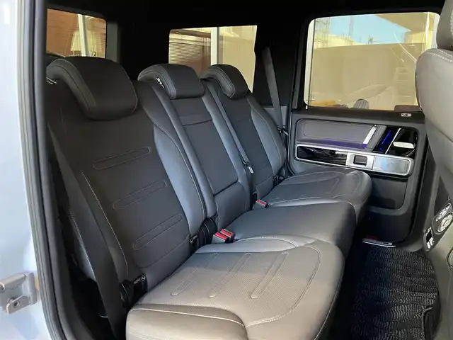 メルセデス・ベンツ ゲレンデヴァーゲン Ｇ４００ｄ AMGライン 宮城県 2023(令5)年 2.5万km パール G-manufakturプログラム/ラグジュアリーパッケージ/アダプティブダンピングシステム/レーダーセーフティパッケージ/サンルーフ/COMANDシステムHDDナビ/フルセグTV/360°カメラシステム/本革シート/シートベンチレーション/シートヒーター/メモリ機能付きパワーシート/LEDヘッドライト/オートマチックハイビーム/社外デジタルインナーミラー型ドラレコ/純正20インチAW/ステアリングスイッチ/パドルシフト/アンビエントライト