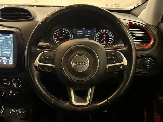 クライスラー・ジープ ジープ レネゲード トレイルホーク 道央・札幌 2019(令1)年 2.8万km ブラック Uconnectナビ/フルセグテレビ/USB/BT/バックカメラ/パークセンス/クルーズコントロール/ブラインドスポットアシスト/レーンセンス/前面衝突警報/セレクテレインシステム/LEDヘッドライト