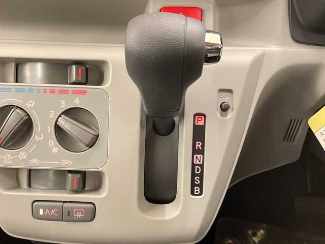 ダイハツ ミラ イース X SAⅢ 道央・札幌 2025(令7)年 0.1万km シャイニングホワイトパール /オーディオレス//バックカメラ取付有//４WD//スマートアシスト車//衝突軽減ブレーキ//オートライト//オートハイビーム//コーナーセンサー//横滑り防止装置//アイドリングストップ//パワーウィンドウ